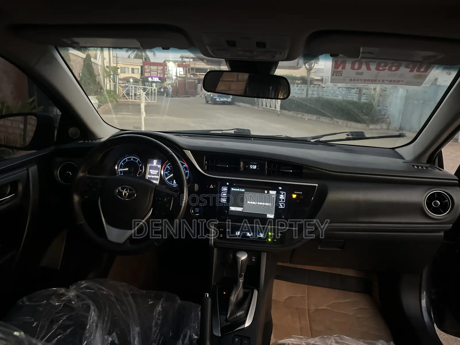 Toyota Corolla 2017 Gray