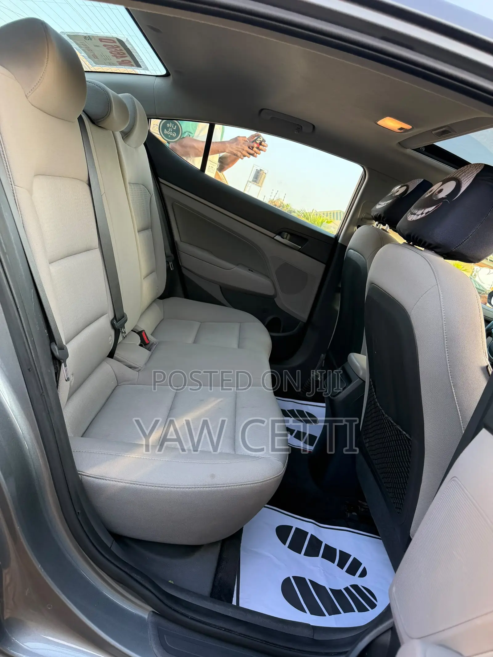 Hyundai Elantra Value Edition 2018 Silver