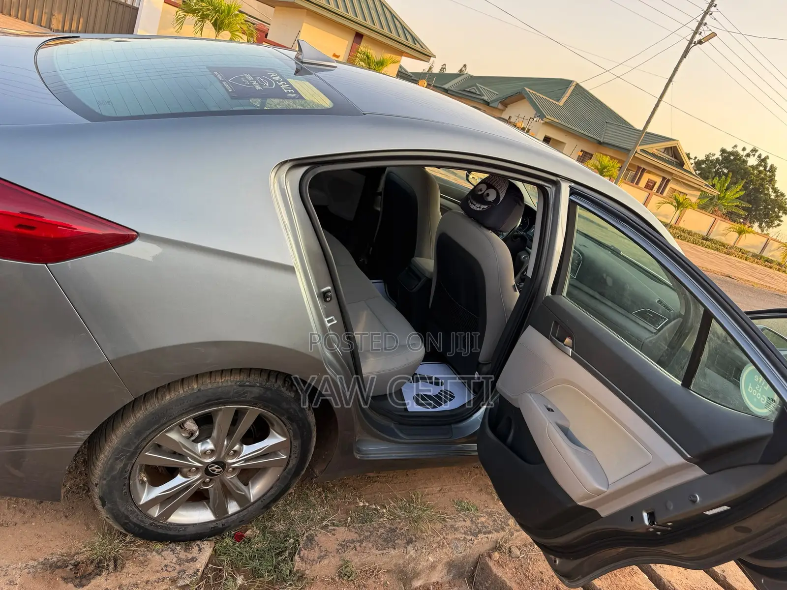 Hyundai Elantra Value Edition 2018 Silver