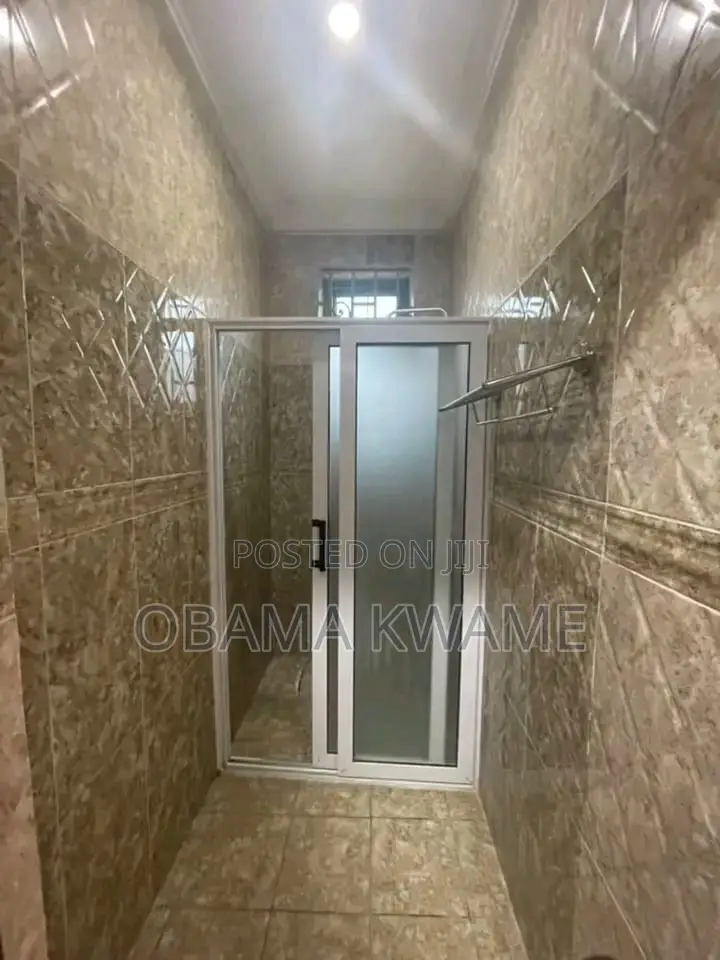 2bdrm Apartment in Gringo Lynks Premium, North Legon for rent