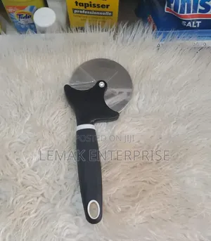 Betty Crocker Pizza Cutter