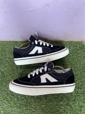 Vans-Street Vision Wear