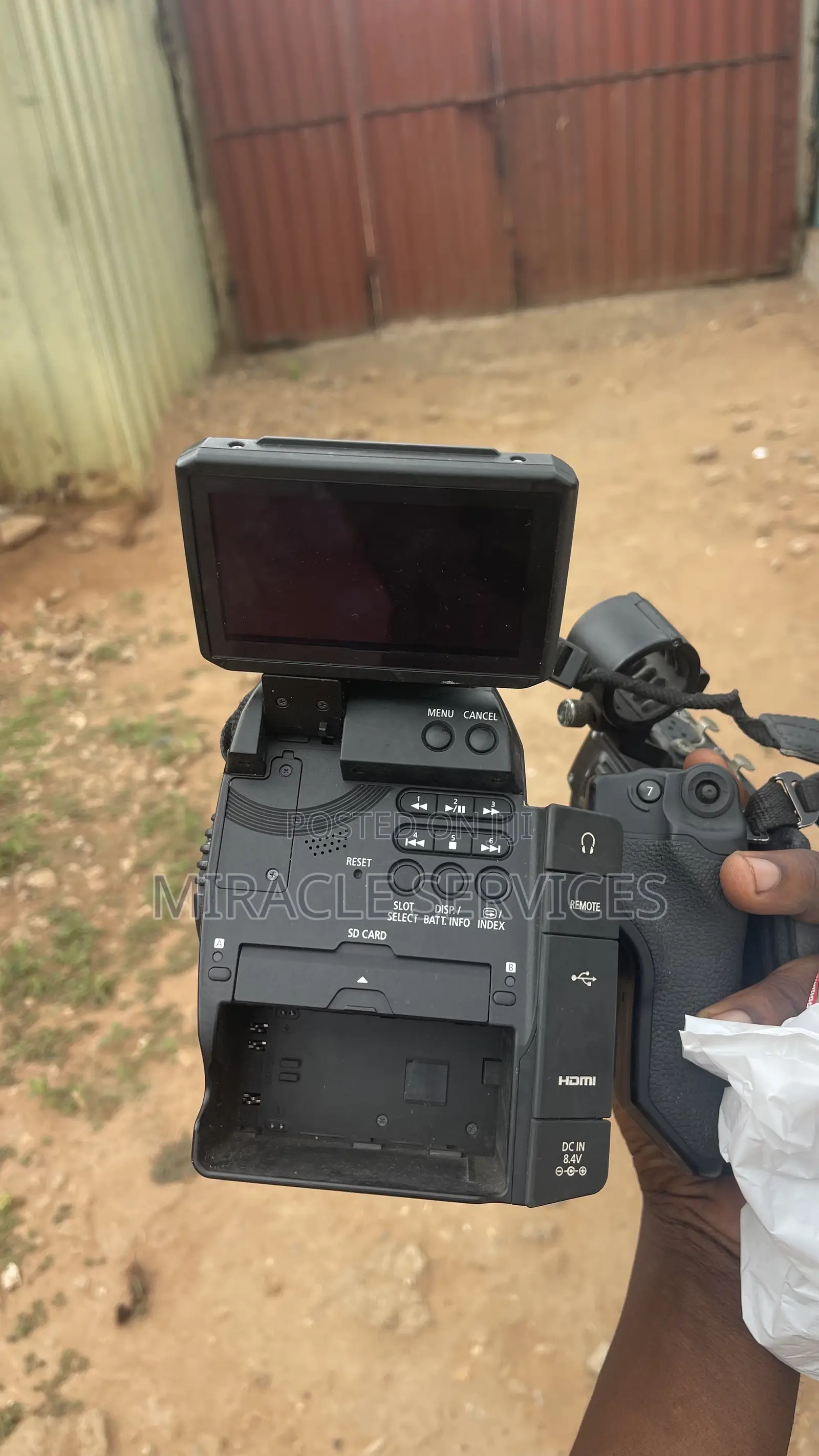 Canon C100 (Body Only)