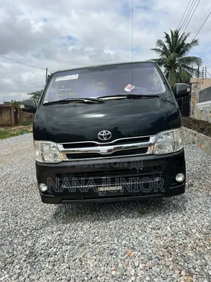 Toyota HiAce 2012 Black