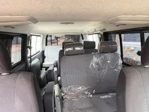 Toyota HiAce 2012 Black