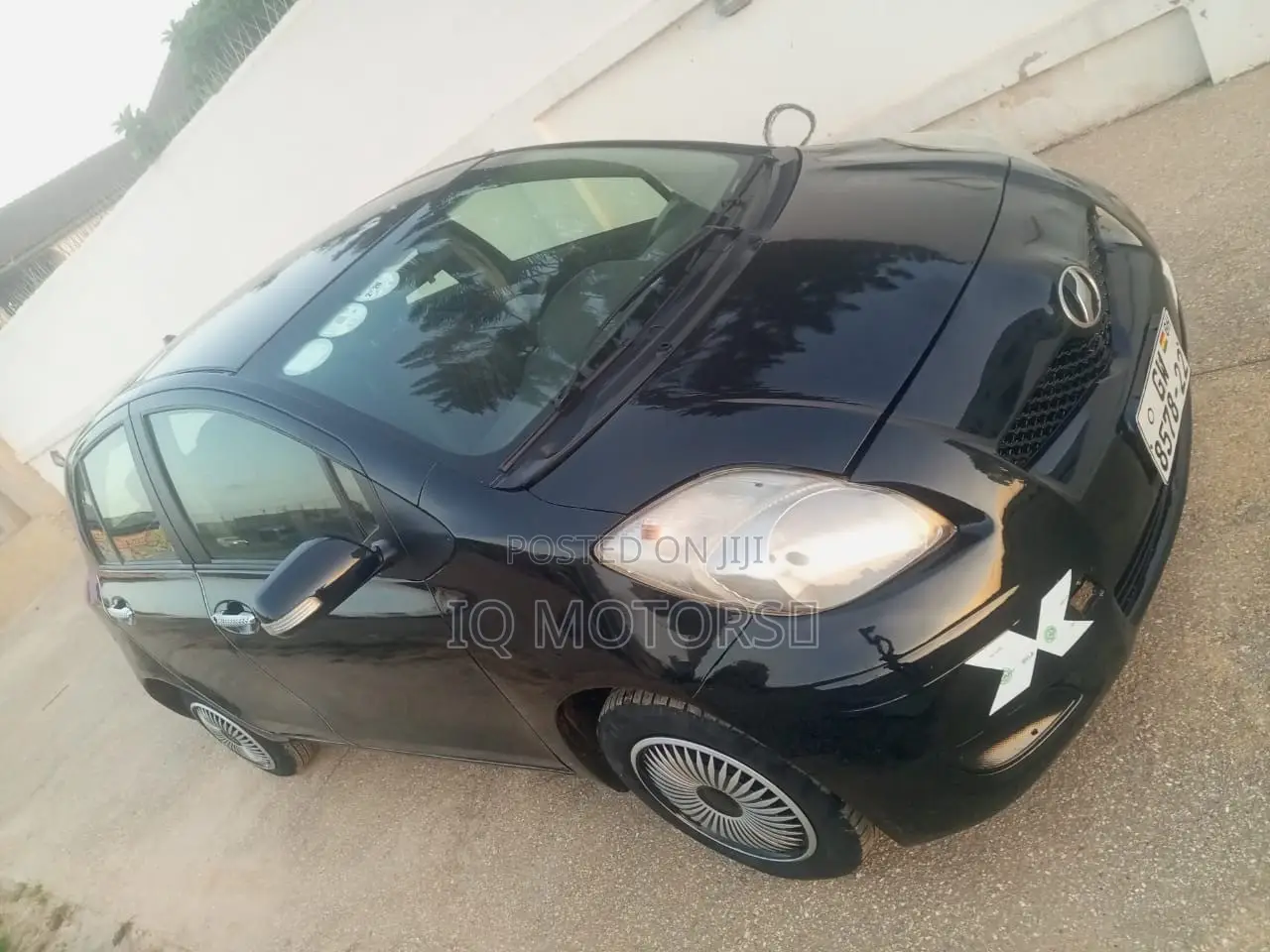 Toyota Vitz 1.3 FWD 3dr 2010 Black