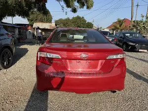 Toyota Camry 2014 Red
