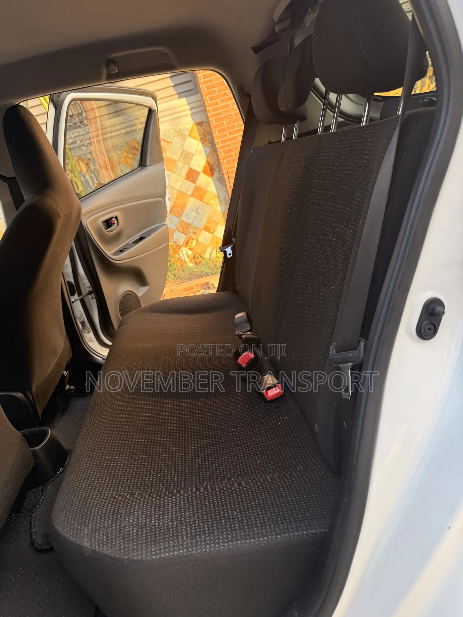 Toyota Vitz 1.3 AWD 5dr 2017 White