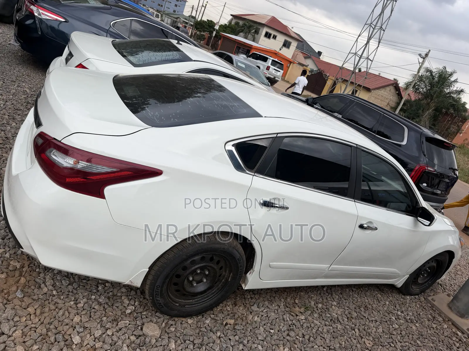 Nissan Altima 2018 White