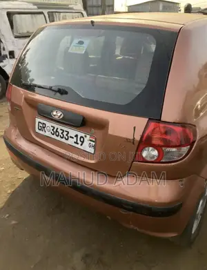 Hyundai H1 2004 Red