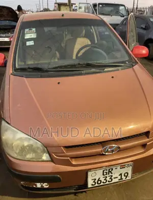 Hyundai H1 2004 Red