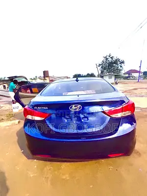 Hyundai Elantra 2013 Purple