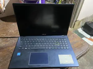 Laptop Asus E502S 4GB Intel Celeron SSD 60GB