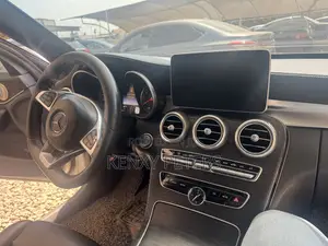 Mercedes-Benz C300 Base Sedan RWD (2.0L 4cyl 7A) 2017 Silver