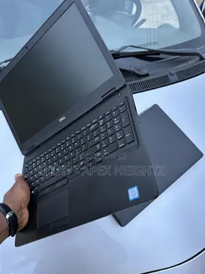 Laptop Dell Latitude 5590 8GB Intel Core i5 SSD 256GB