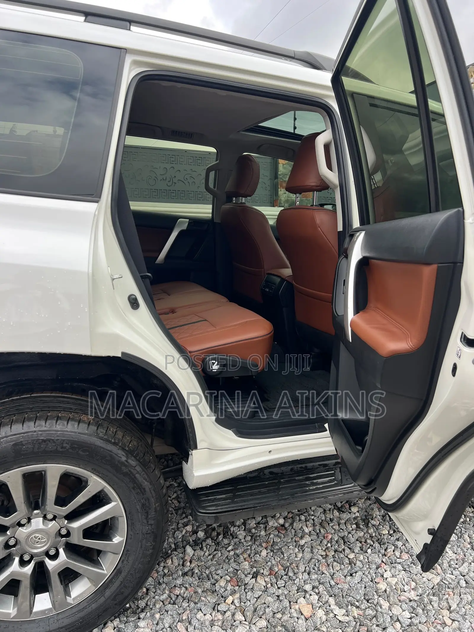 Toyota Land Cruiser Prado 2018 White