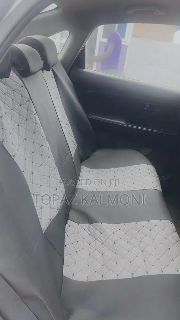 Hyundai Elantra 2010 Silver