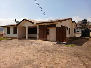 3bdrm Bungalow in Adenta Pantang, Barrier for sale