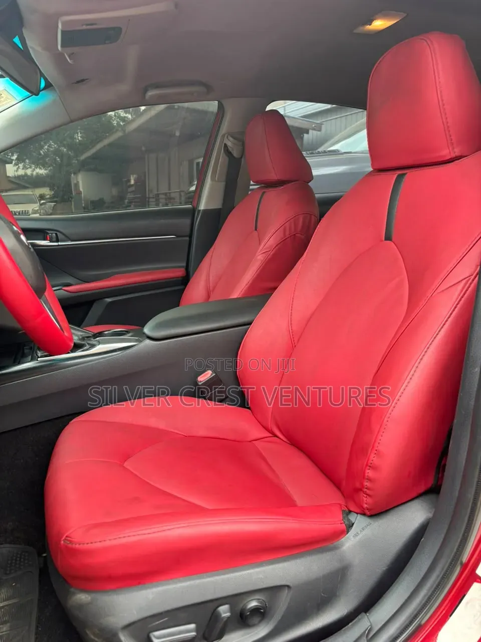 Toyota Camry SE FWD (2.5L 4cyl 8AM) 2018 Red