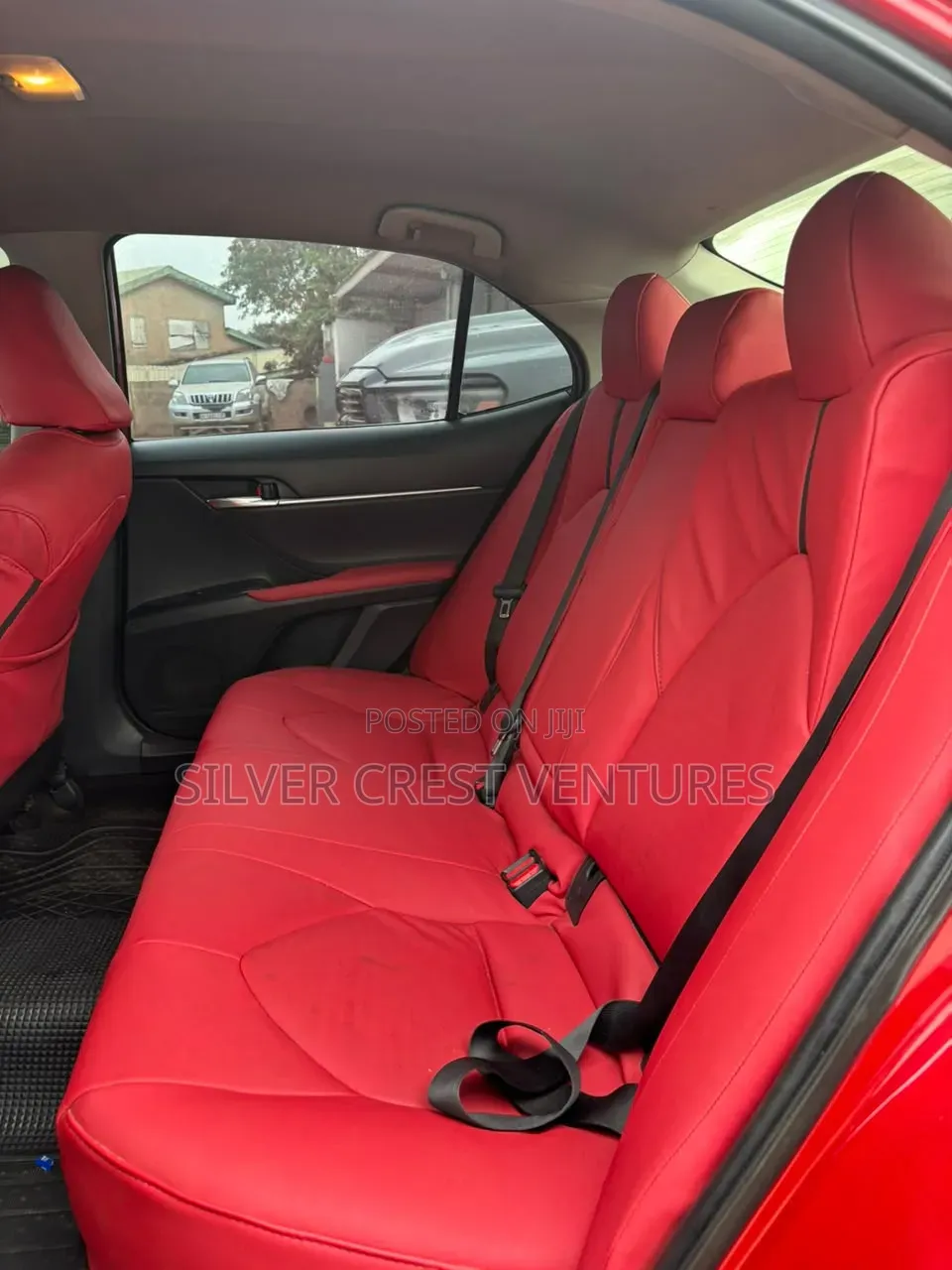 Toyota Camry SE FWD (2.5L 4cyl 8AM) 2018 Red