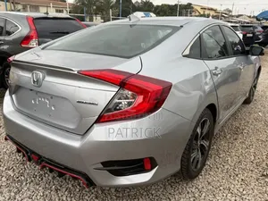 Honda Civic Touring 4dr Sedan (1.5L 4cyl) 2016 Silver