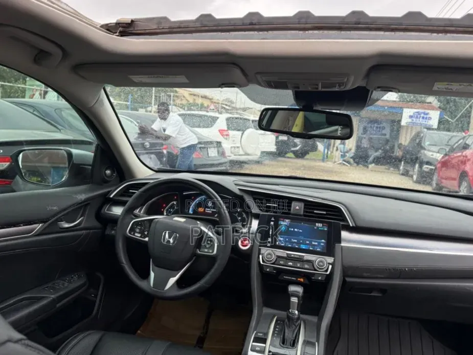 Honda Civic Touring 4dr Sedan (1.5L 4cyl) 2016 Silver