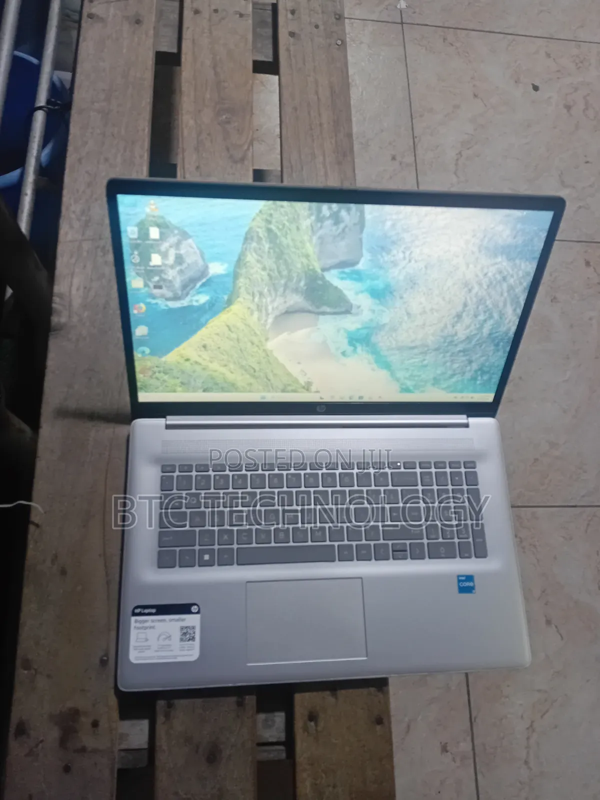 Laptop HP Pavilion 17 8GB Intel Core i3 SSD 256GB