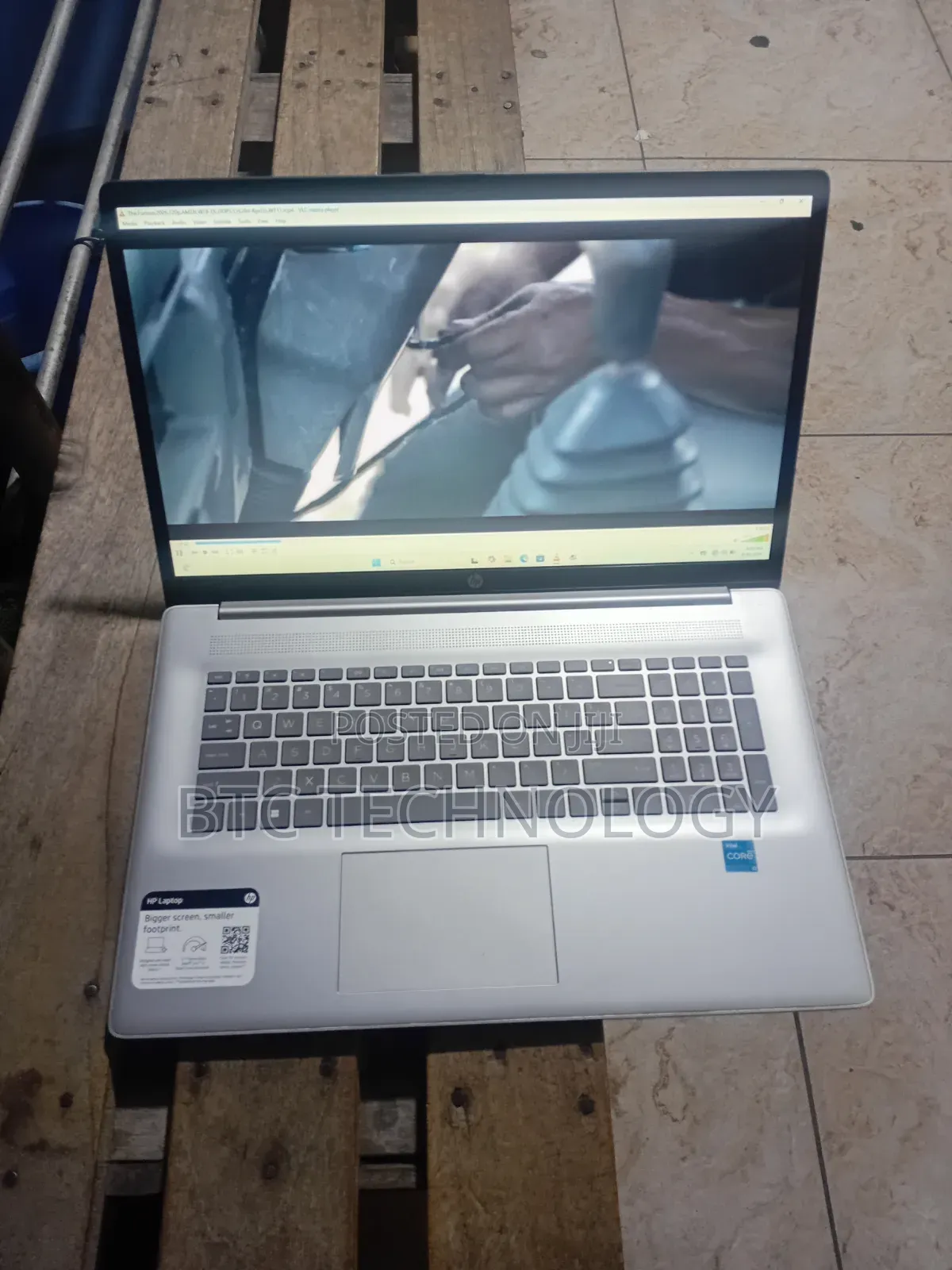 Laptop HP Pavilion 17 8GB Intel Core i3 SSD 256GB