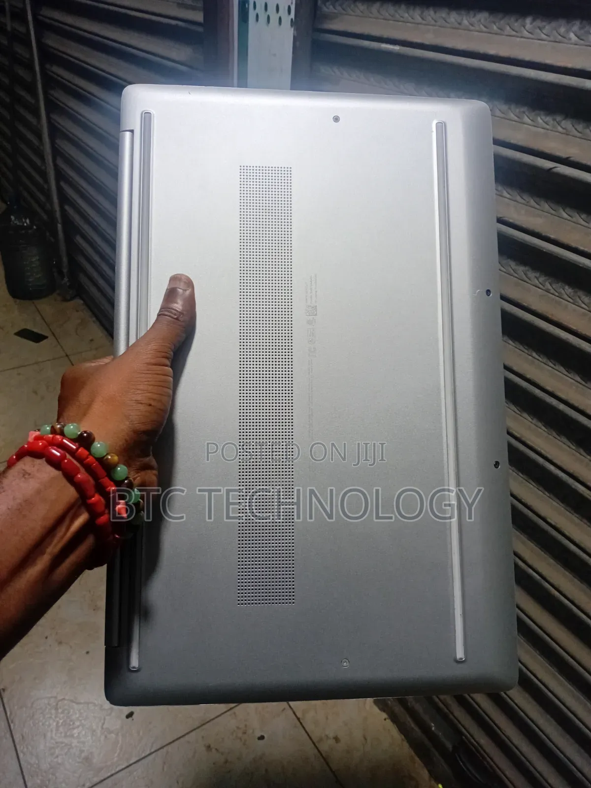 Laptop HP Pavilion 17 8GB Intel Core i3 SSD 256GB