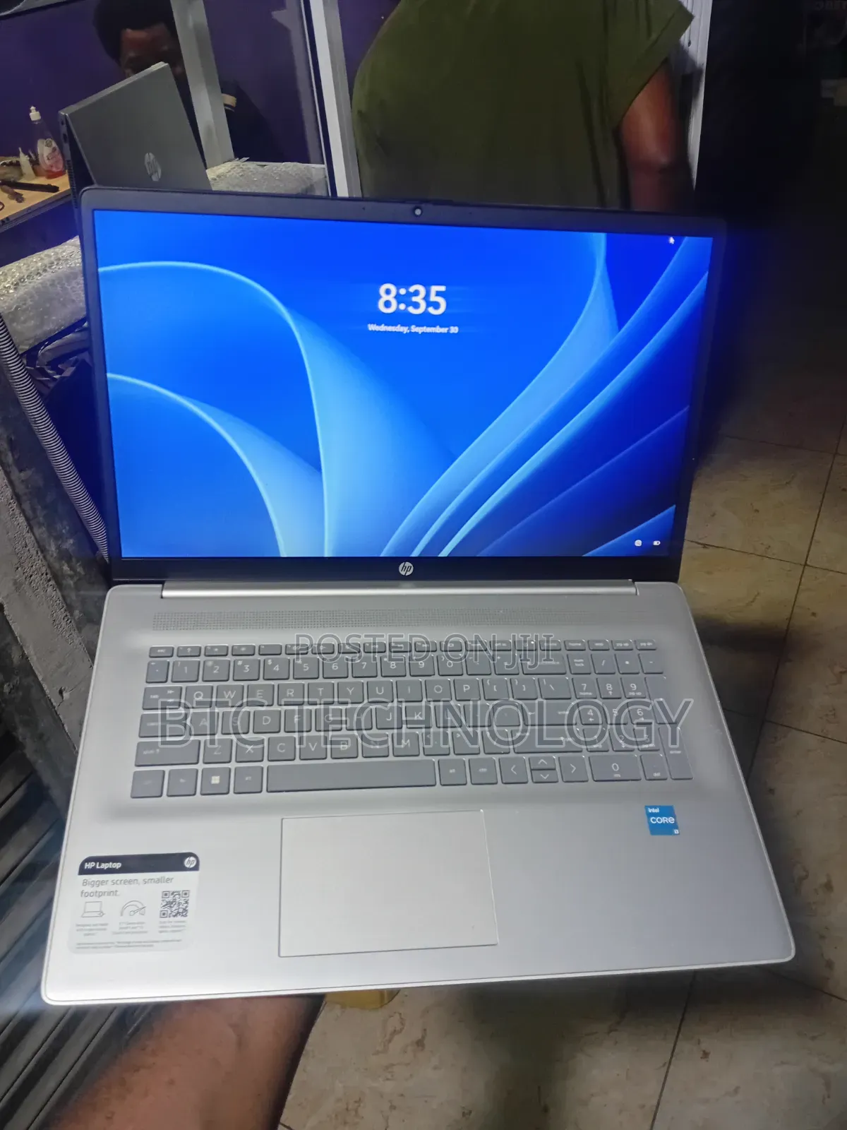 Laptop HP Pavilion 17 8GB Intel Core i3 SSD 256GB