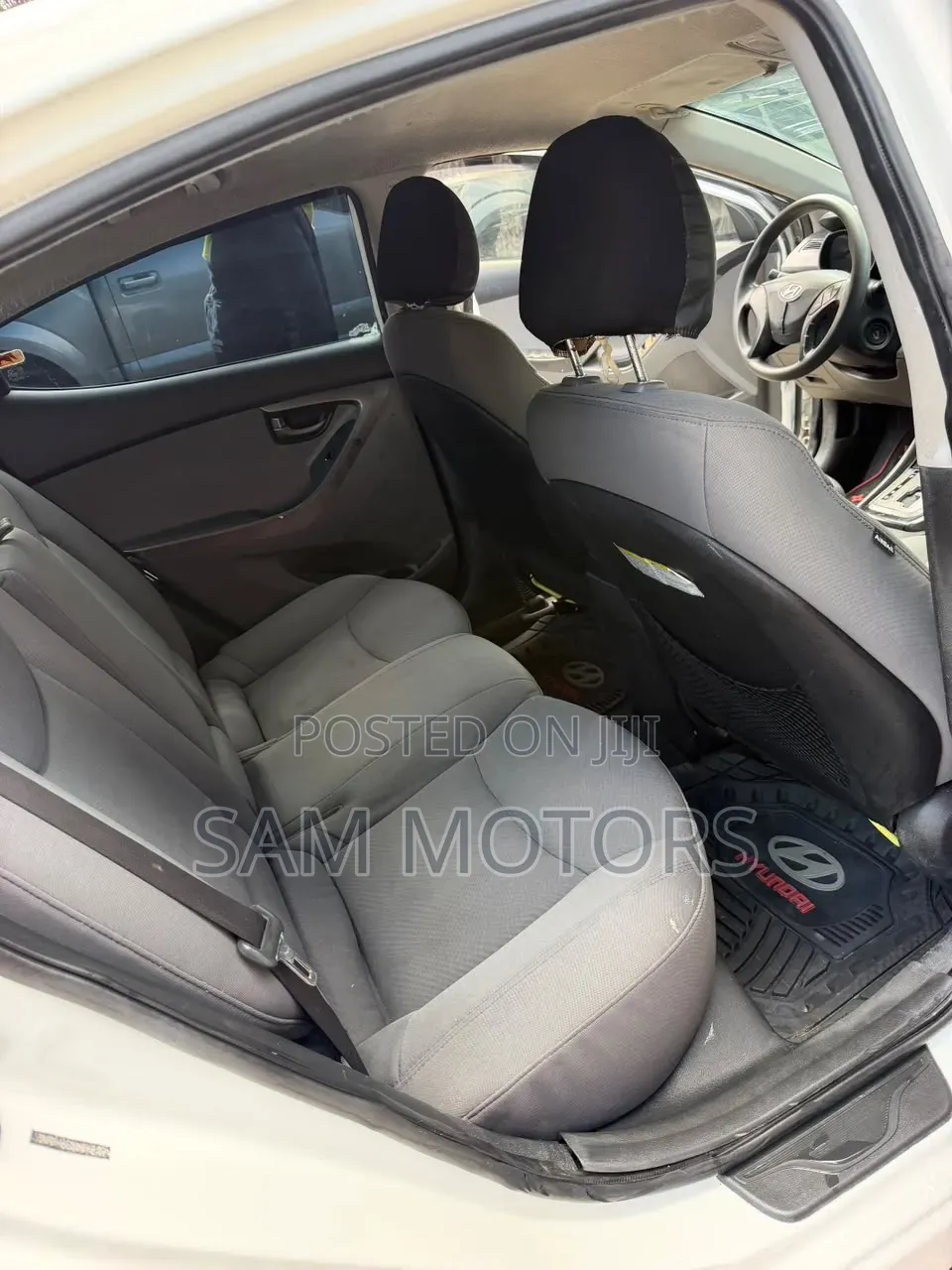 Hyundai Elantra 2013 White
