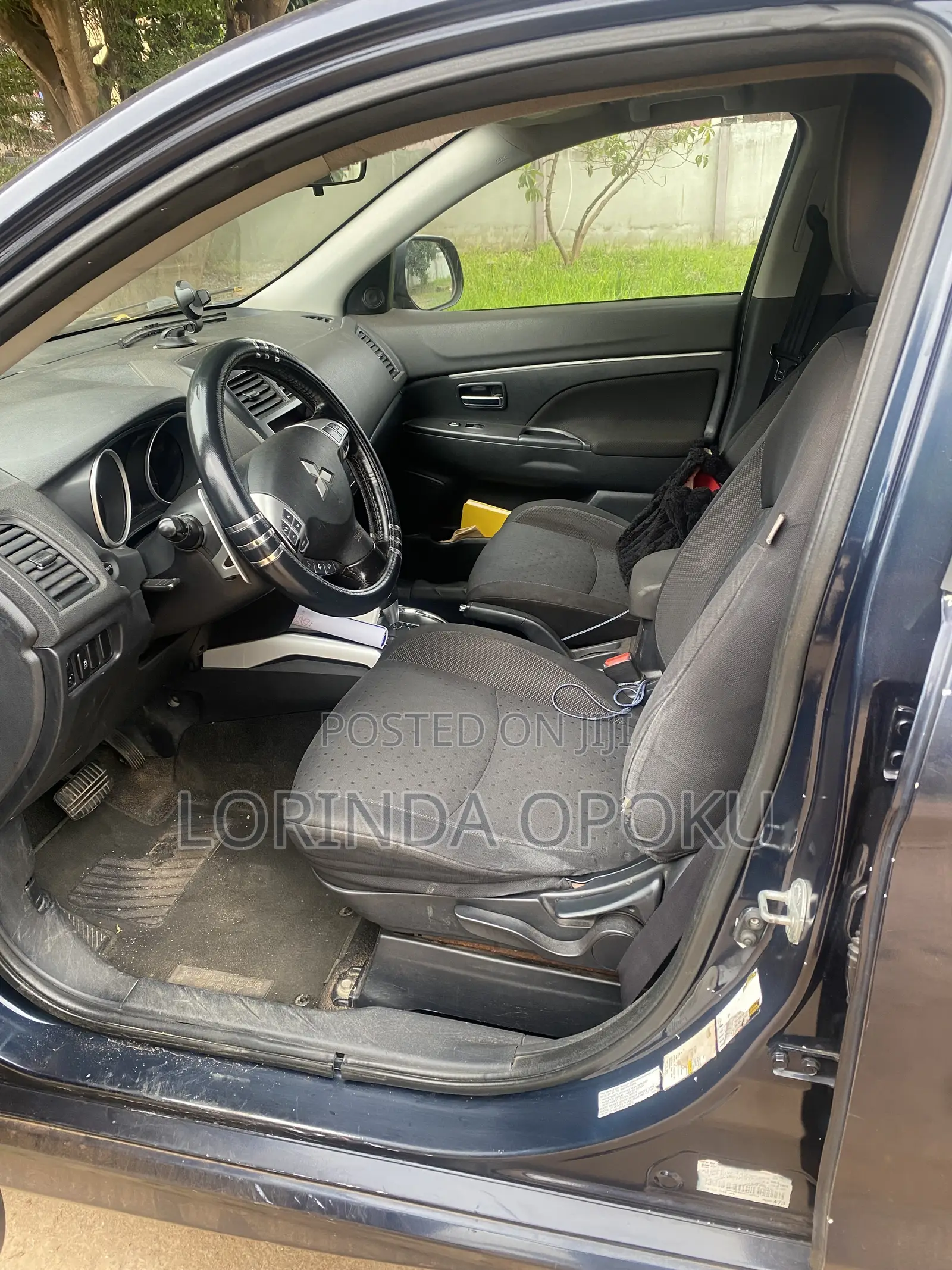 Mitsubishi Outlander 2011 Blue