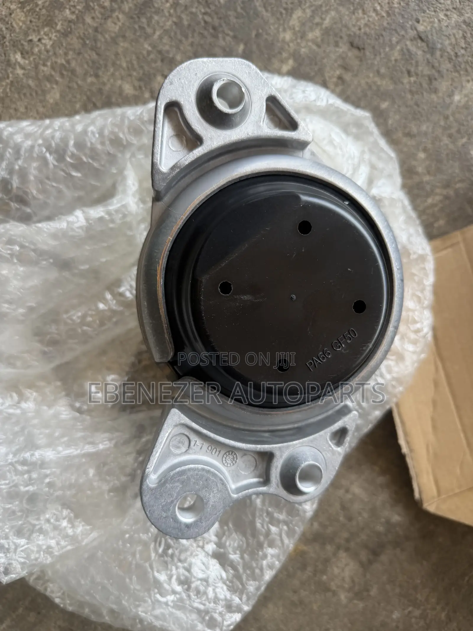 Mercedes Benz C300 W205 E300 E400 Engine Mount Seat