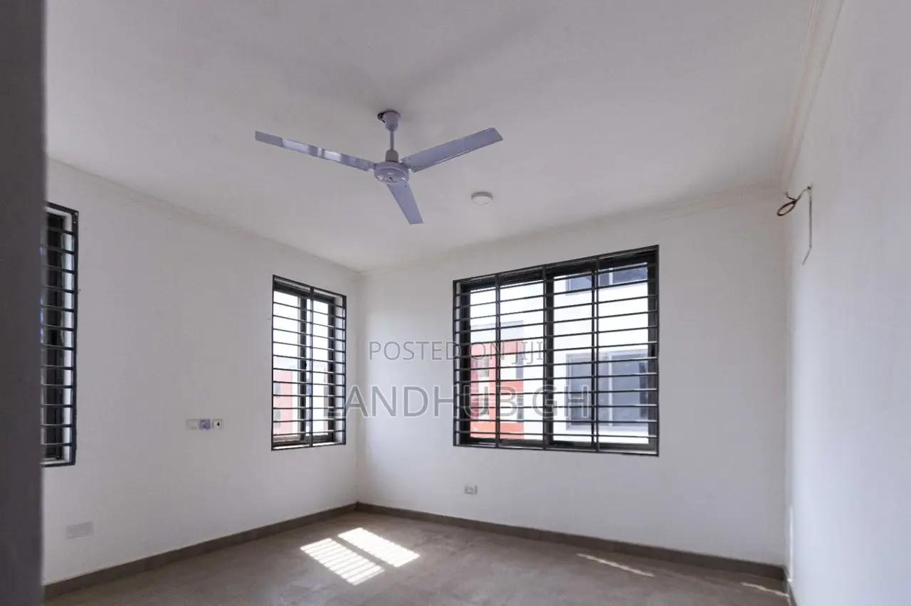 3bdrm House in Community 25 for sale