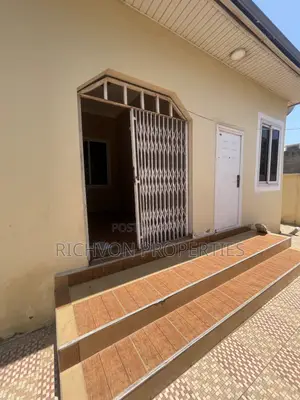 5bdrm Apartment in Richvon Properties, Baatsona Total for rent
