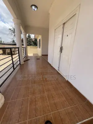 5bdrm Apartment in Richvon Properties, Baatsona Total for rent