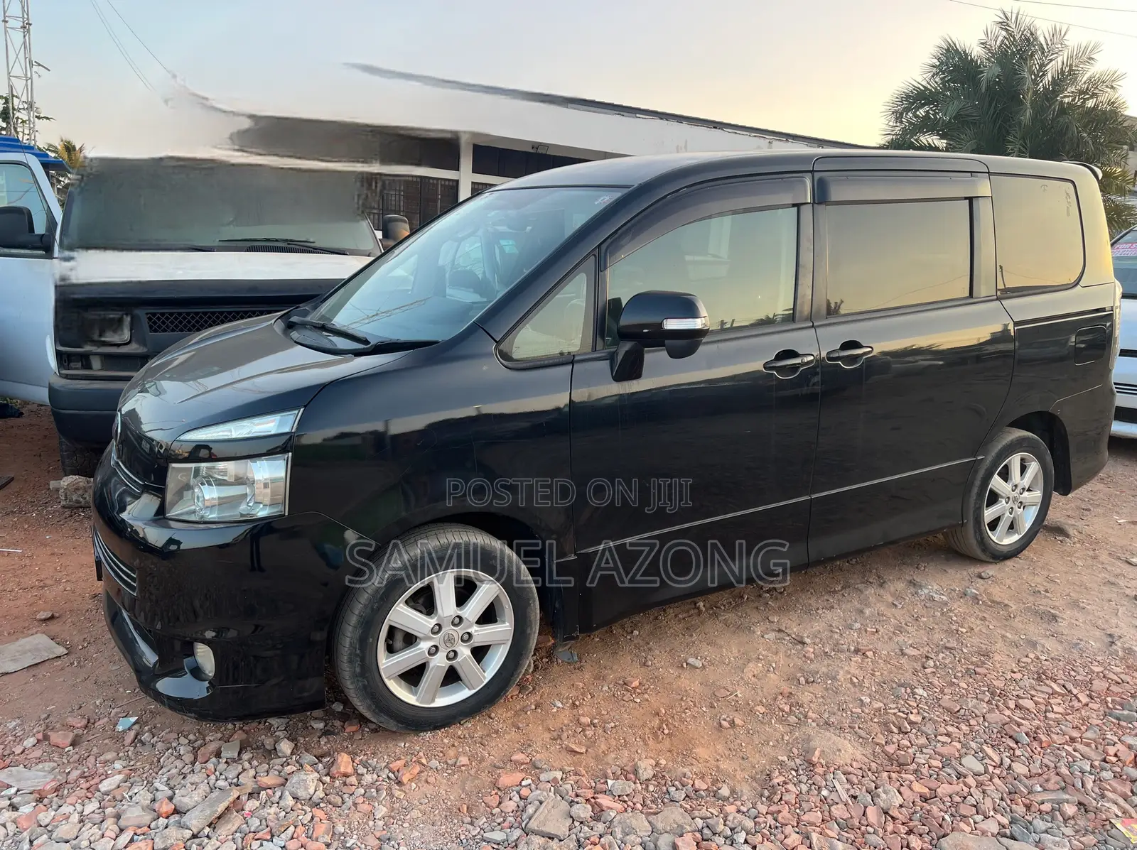 Toyota Voxy V 2WD 8-Seater 2010 Black