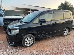 Toyota Voxy V 2WD 8-Seater 2010 Black