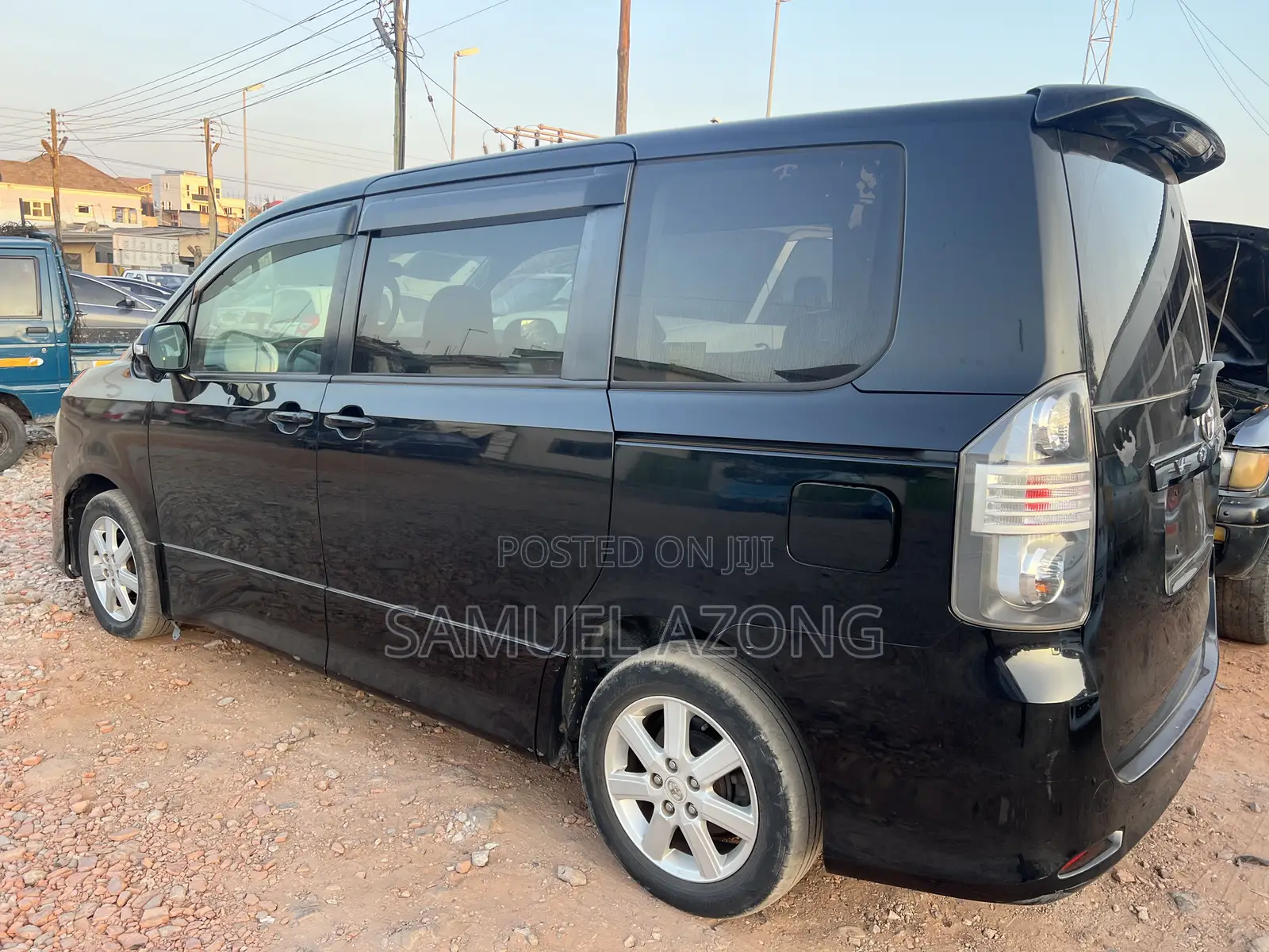 Toyota Voxy V 2WD 8-Seater 2010 Black