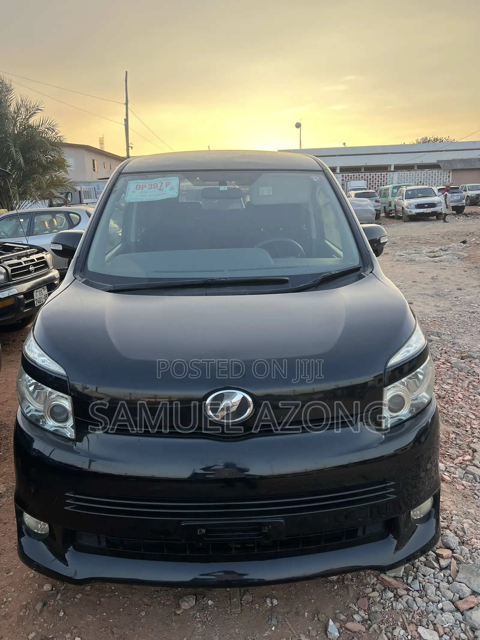 Toyota Voxy V 2WD 8-Seater 2010 Black
