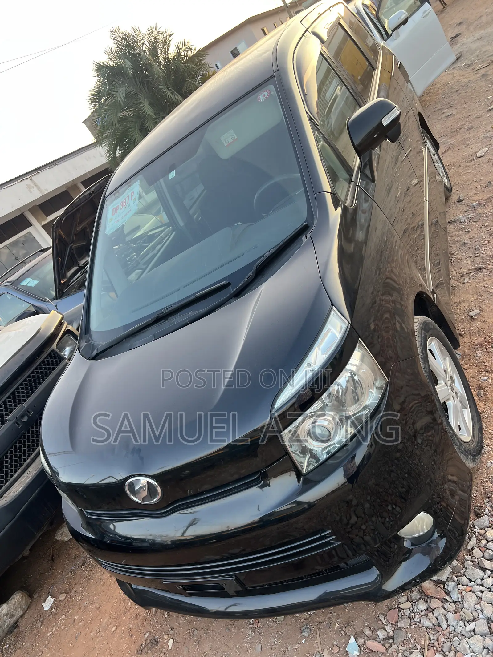 Toyota Voxy V 2WD 8-Seater 2010 Black