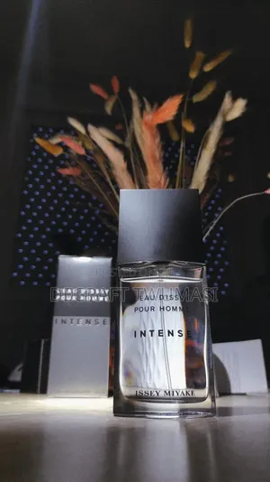 Issey Miyake Eau D’Issey Pour Homme Intense