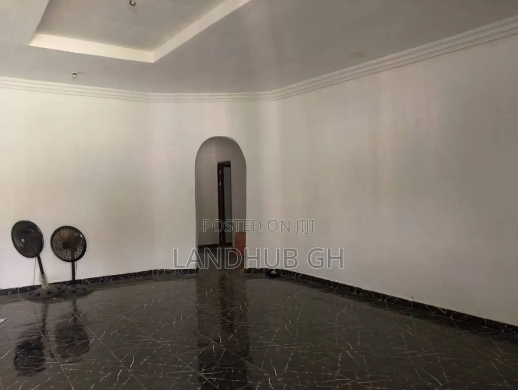 2bdrm House in Community 25 for sale