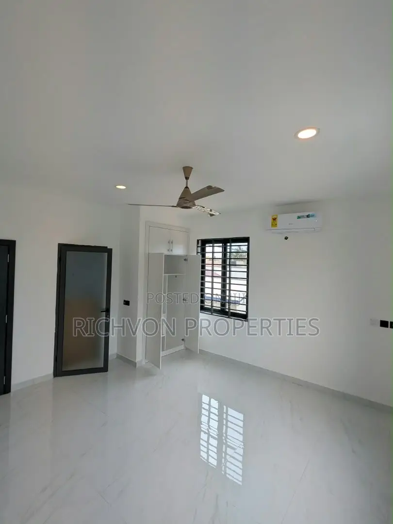 3bdrm House in Richvon, Spintex for rent