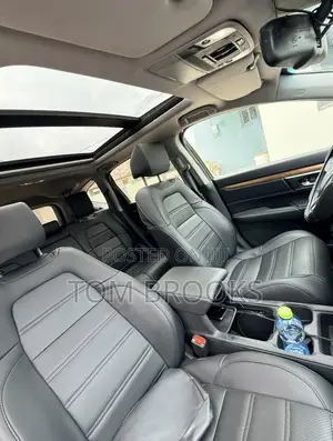 Honda CR-V Touring 4dr SUV AWD (1.5L 4cyl CVT) 2017 Black