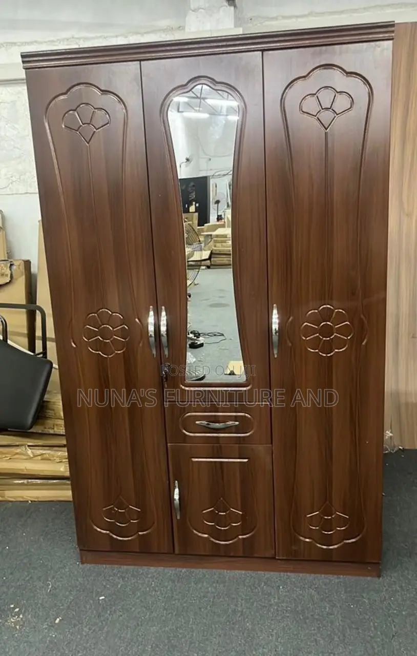 3 Doors Wadrobe (Coffee Brown)