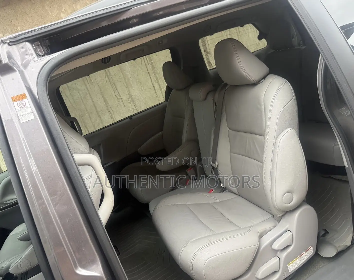 Toyota Sienna 2017 Gray