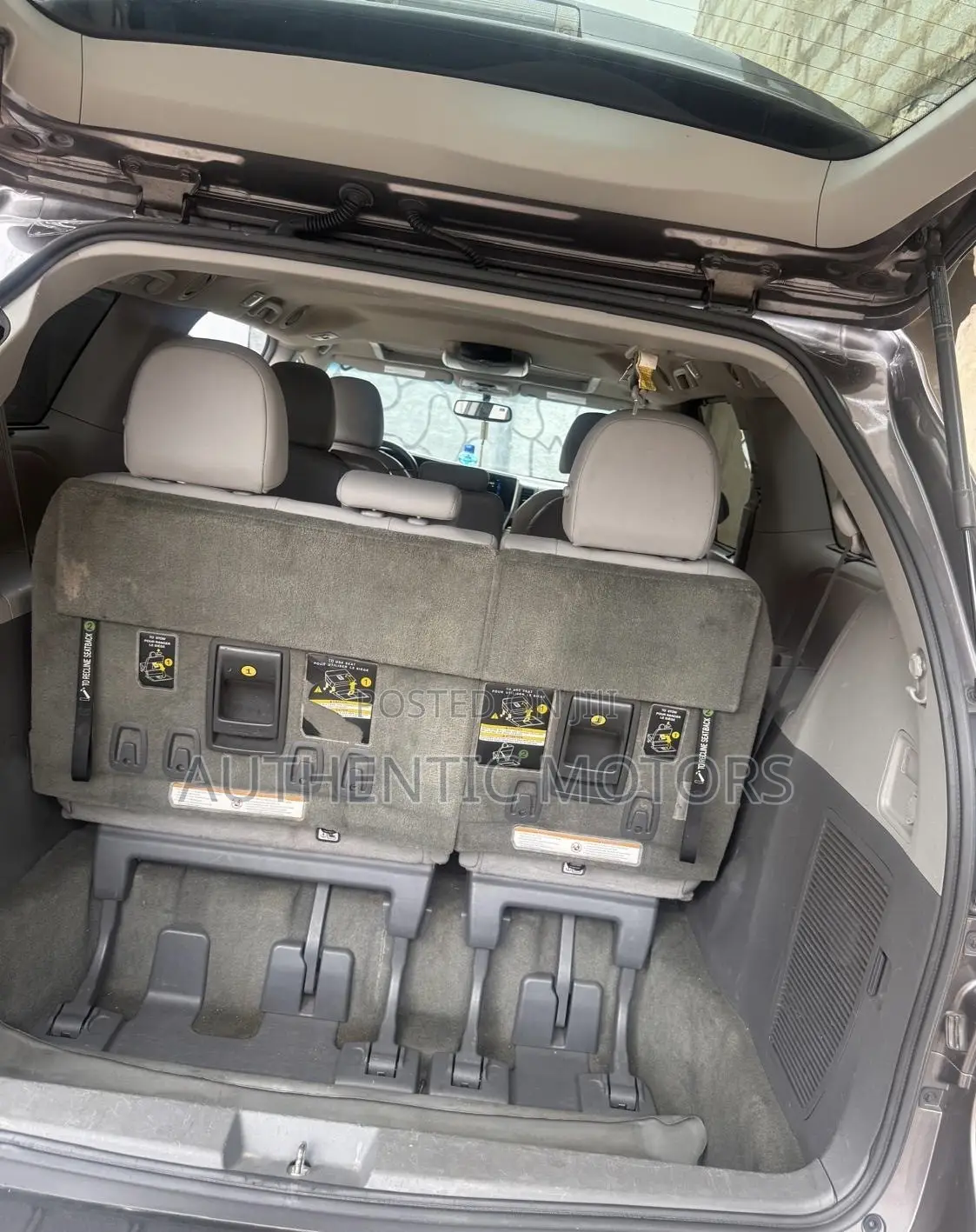 Toyota Sienna 2017 Gray