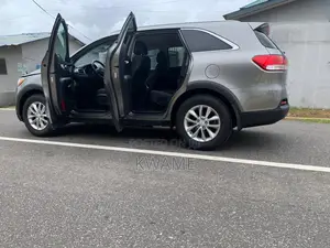 Kia Sorento 2.4L LX AWD 2019 Gray