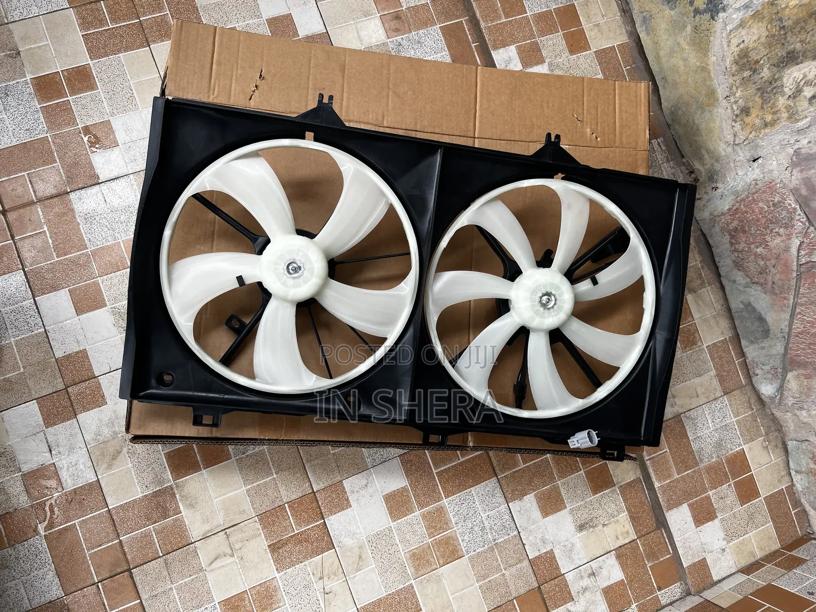 Toyota Camry Spider Fan 2012 2013 2014 2015 2016 2017